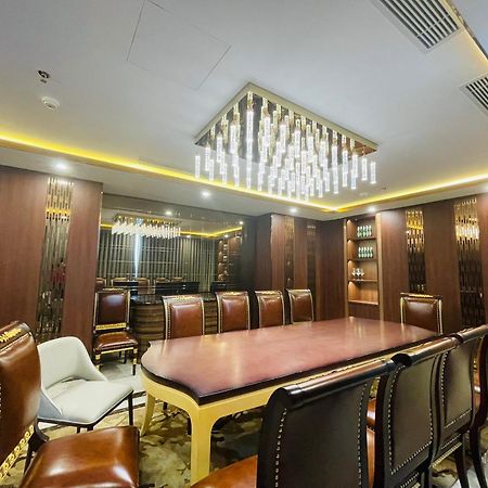 Cua Dong Luxury Hotel Вин Екстериор снимка