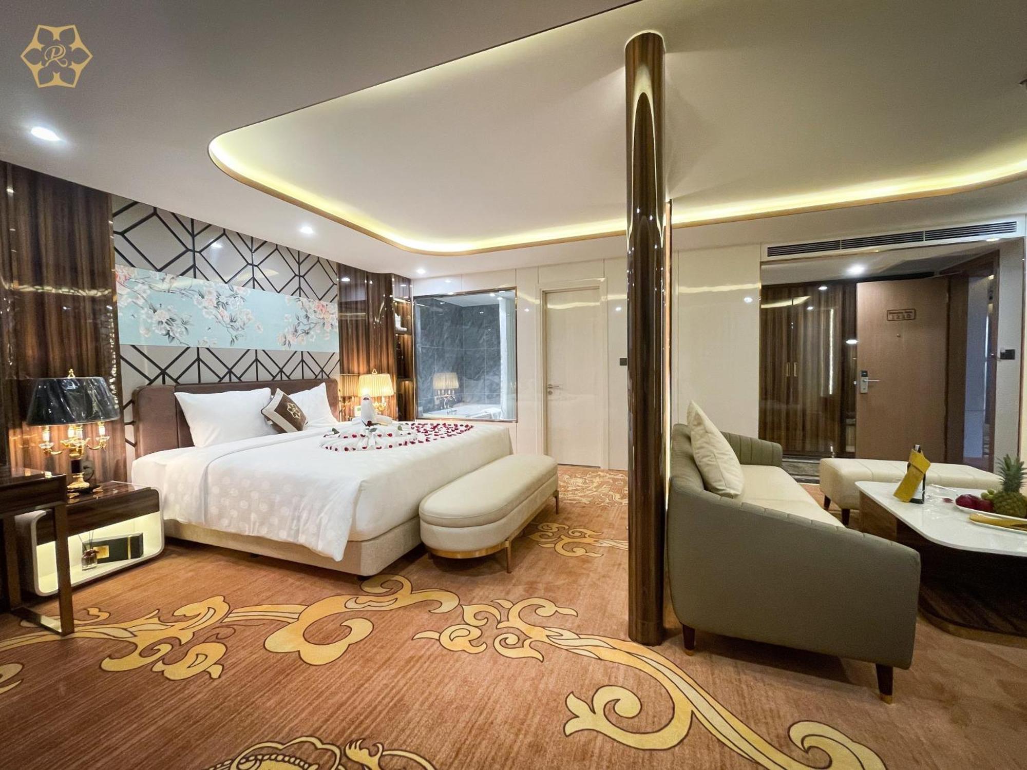 Cua Dong Luxury Hotel Вин Екстериор снимка