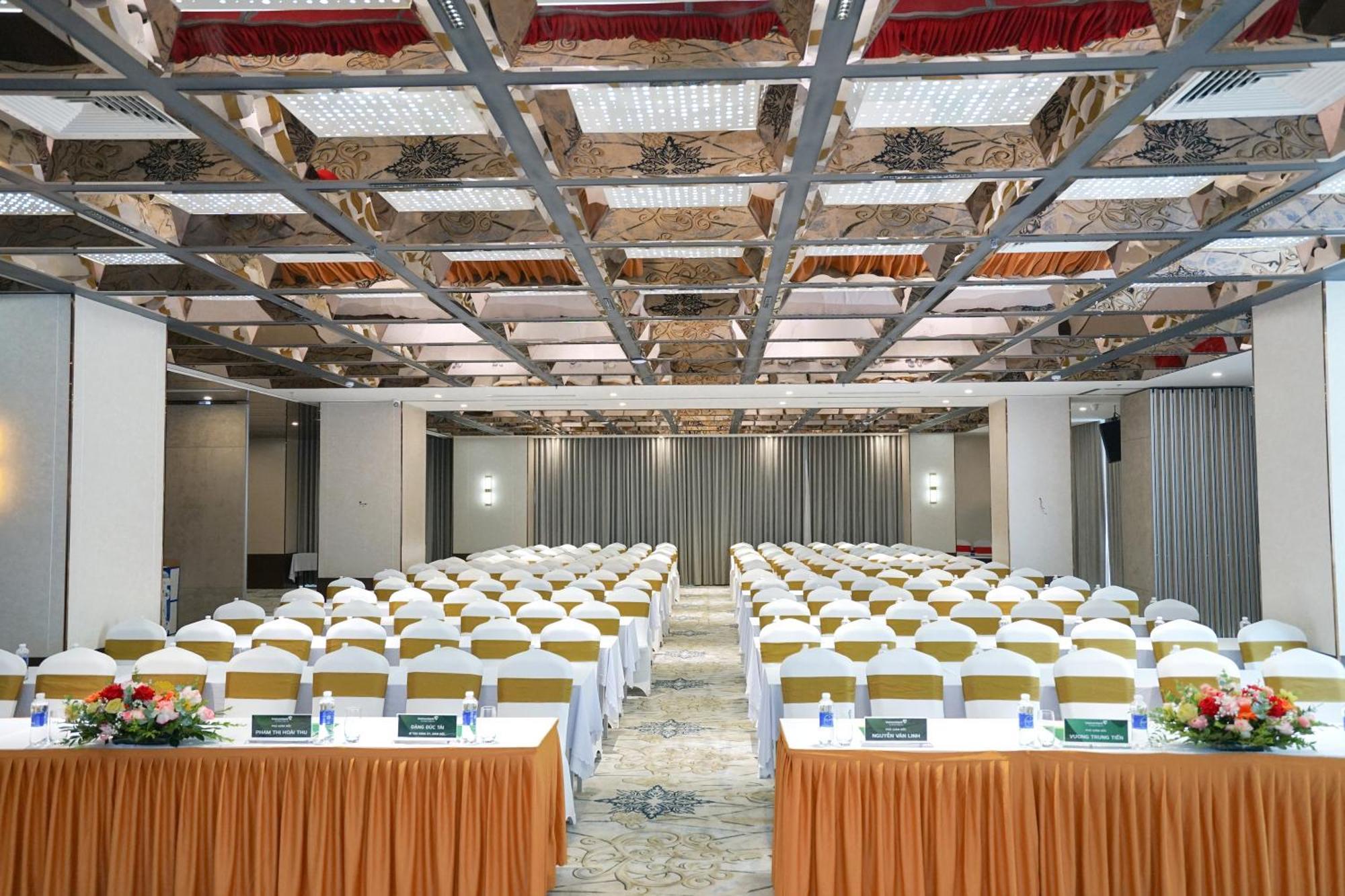 Cua Dong Luxury Hotel Вин Екстериор снимка