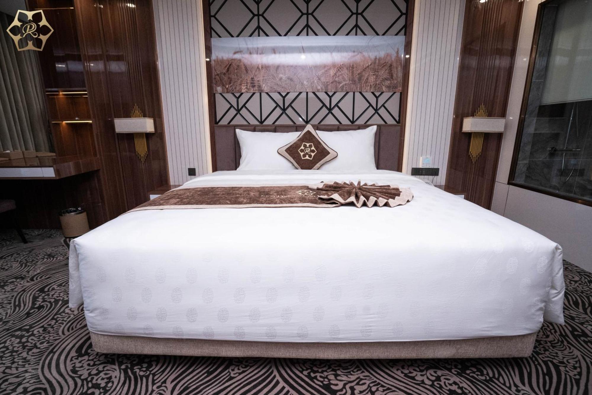 Cua Dong Luxury Hotel Вин Екстериор снимка